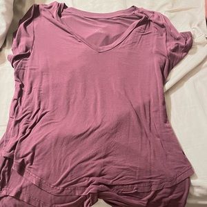 Latched Mama V-neck boyfriend tee